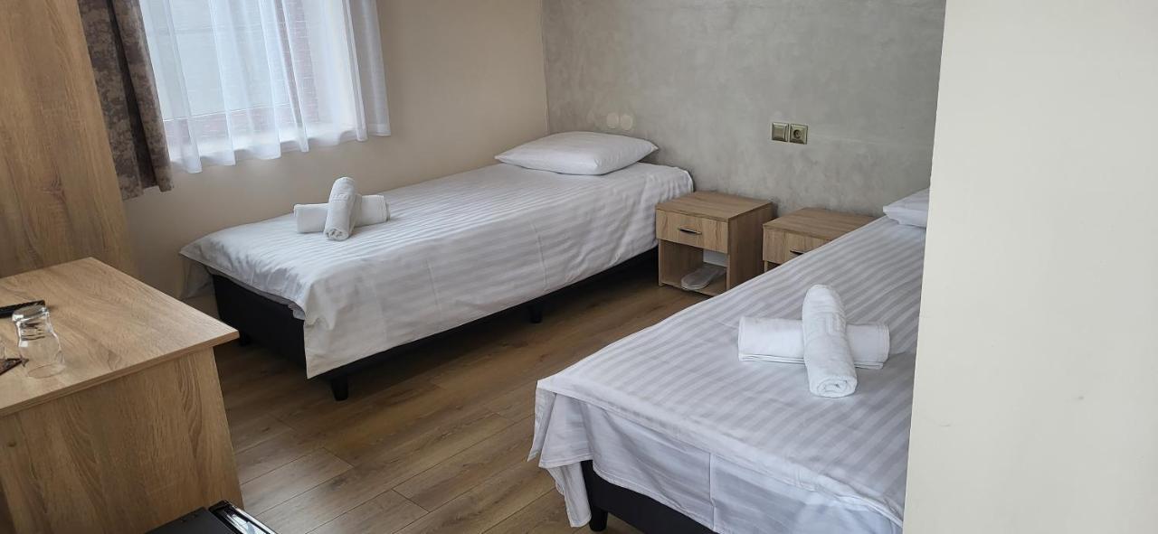 Pensiunea Hanul Huniazilor Hotel 3*