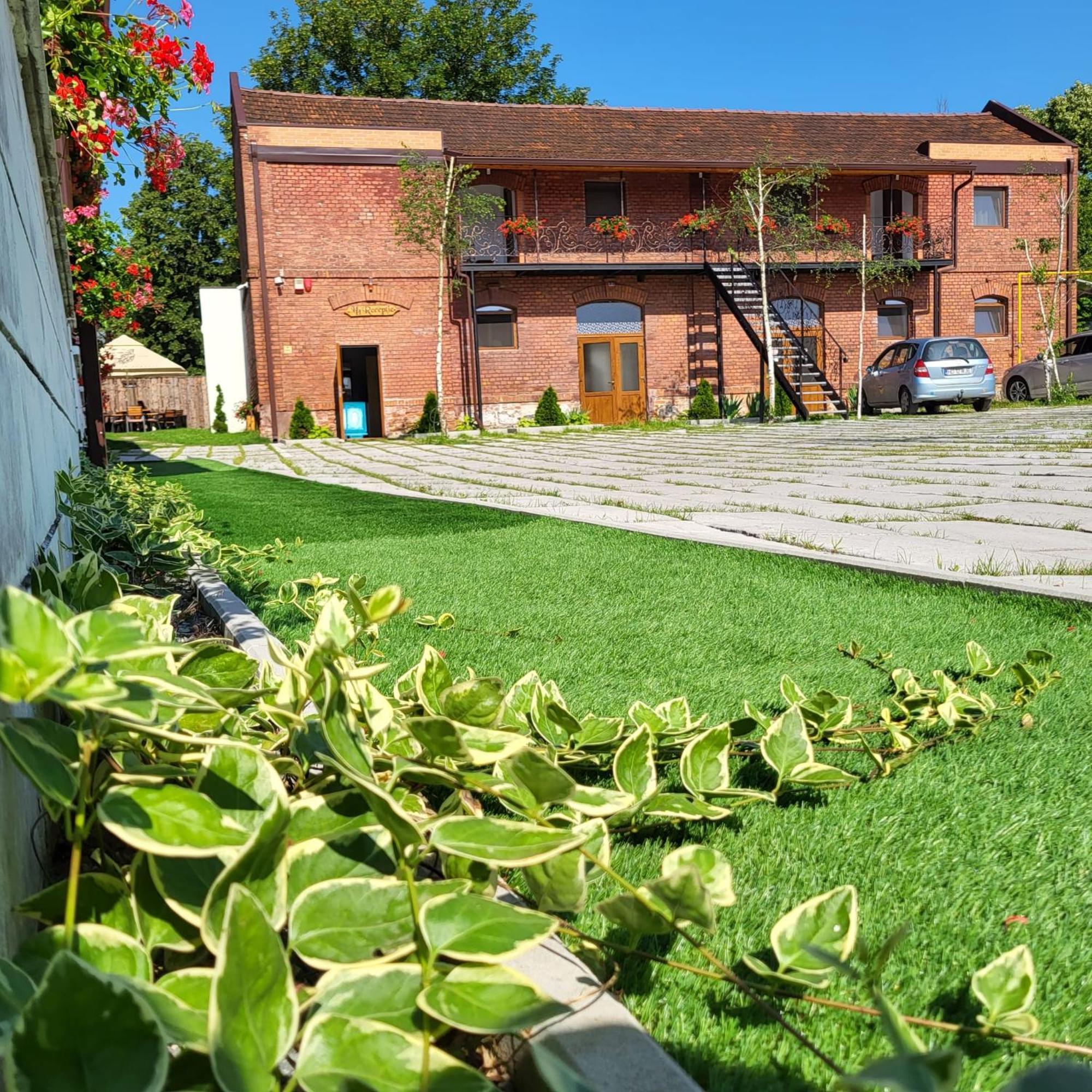 Pensiunea Hanul Huniazilor Hotel Hunedoara