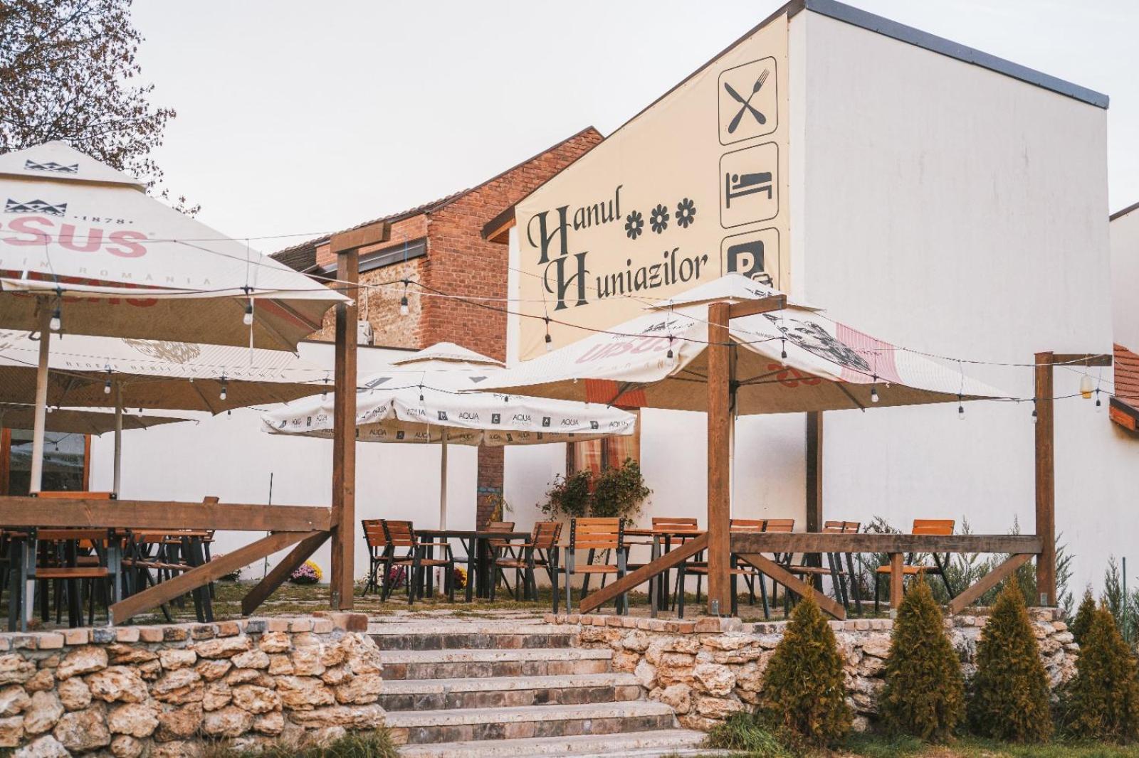 Hotel Pensiunea Hanul Huniazilor Hunedoara